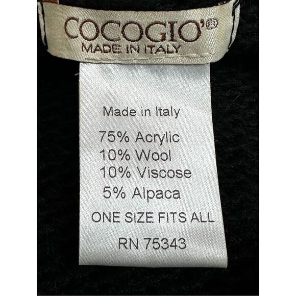 Cocogio One Size Aztec style oversize sweater poncho - Picture 9 of 9